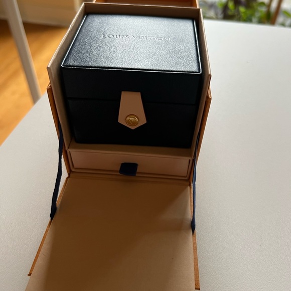 New Louis Vuitton fine jewelry case, all leather box, all leather travel pouch - Picture 3 of 9